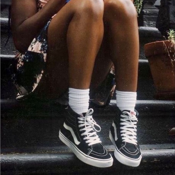 Vans high top skate shoes. Women’s 7.5 - Picture 3 of 7